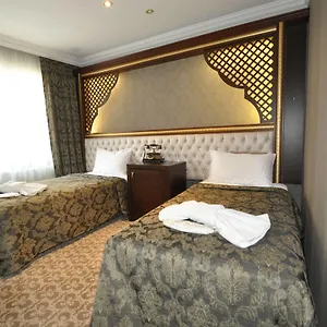 Otel Salinas, İstanbul